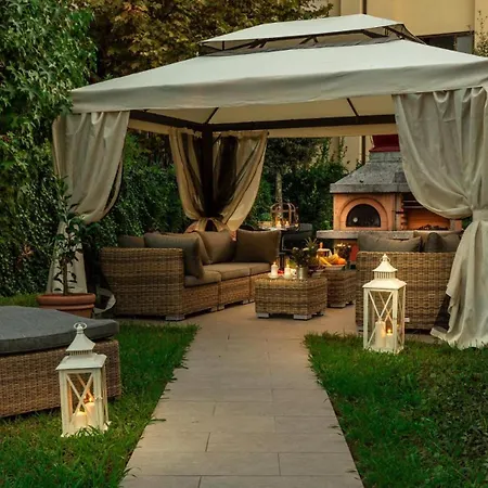 Villa Olivia: A New Luxury With Garden Lucca