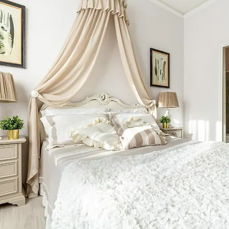 Olivia: A New Luxury With Garden *