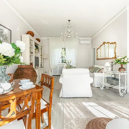 Olivia: A New Luxury With Garden Lucca